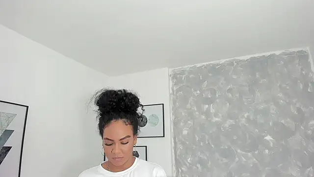 Snapshot of Tanisha__campbell chatting on 6, 2, 2025 Tanisha campbell online show from 6, 2, 2025