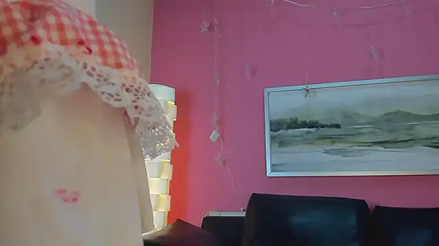 Tiffanysurez  online show from 8, 2, 2025