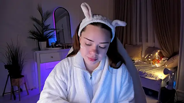 VixenMia online show from 27, 2, 2025