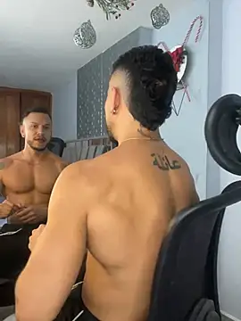 ARON TAYLER01 online show from 17, 12, 2024