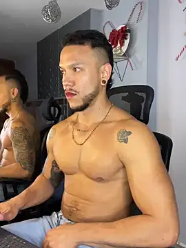 ARON TAYLER01 online show from 27, 12, 2024