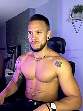 ARON TAYLER01 online show from 10, 9, 2025