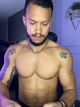 ARON TAYLER01 online show from 23, 11, 2025