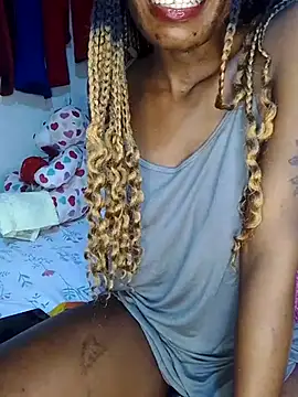 NicRaisaa online show from 31, 12, 2024