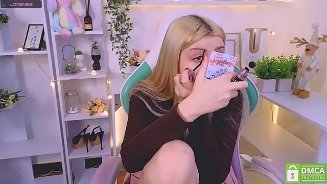 Grace and  Jacob online show from 5, 1, 2025