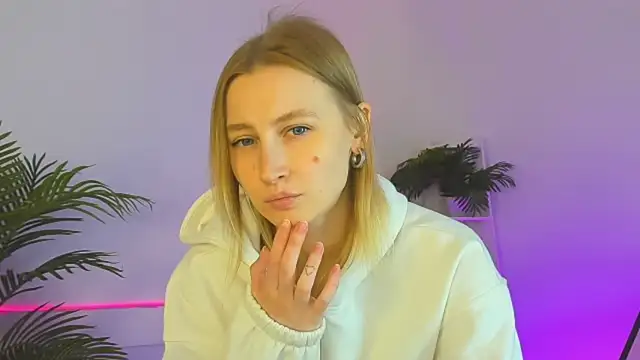 Jess Anders  online show from 13, 11, 2025