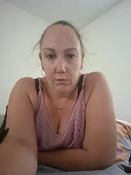 Snapshot of Wisie_Cutie chatting on 23, 9, 2025 Wisie Cutie online show from 23, 9, 2025