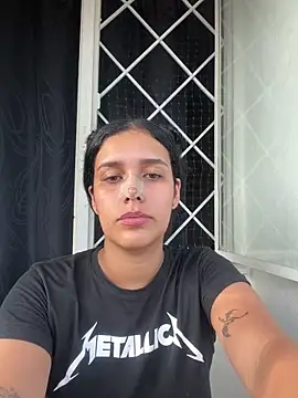 Snapshot of Annya-sweet chatting on 4, 2, 2025 Annya-sweet online show from 4, 2, 2025