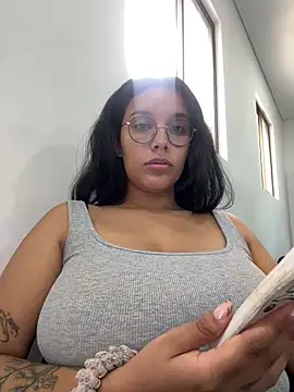 Snapshot of Annya-sweet chatting on 3, 3, 2025 Annya-sweet online show from 3, 3, 2025
