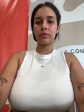 Snapshot of Annya-sweet chatting on 11, 3, 2025 Annya-sweet online show from 11, 3, 2025