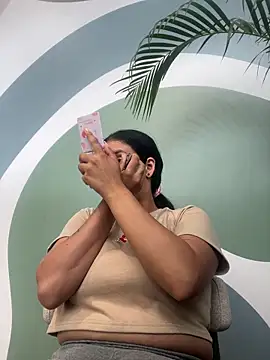 Snapshot of Annya-sweet chatting on 17, 3, 2025 Annya-sweet online show from 17, 3, 2025
