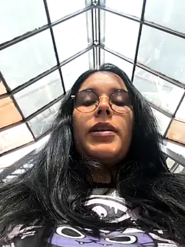 Snapshot of Annya-sweet chatting on 15, 9, 2025 Annya-sweet online show from 15, 9, 2025