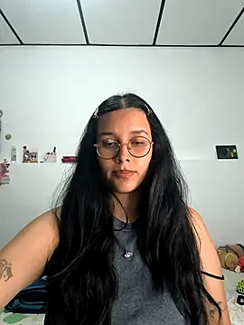Snapshot of Annya-sweet chatting on 18, 9, 2025 Annya-sweet online show from 18, 9, 2025
