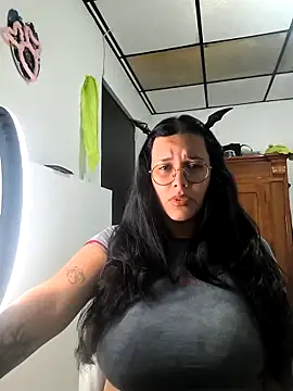 Snapshot of Annya-sweet chatting on 21, 9, 2025 Annya-sweet online show from 21, 9, 2025