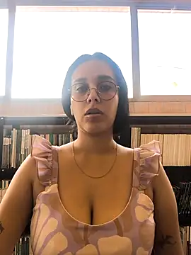 Snapshot of Annya-sweet chatting on 23, 9, 2025 Annya-sweet online show from 23, 9, 2025