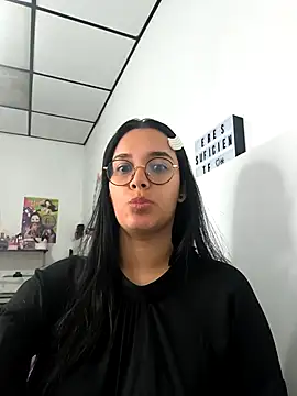 Snapshot of Annya-sweet chatting on 21, 10, 2025 Annya-sweet online show from 21, 10, 2025