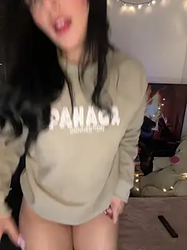 Snapshot of salome_polaniiee chatting on 4, 2, 2025 salome polaniiee online show from 4, 2, 2025