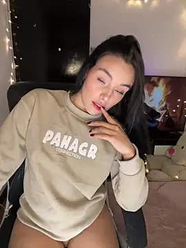 Snapshot of salome_polaniiee chatting on 6, 2, 2025 salome polaniiee online show from 6, 2, 2025