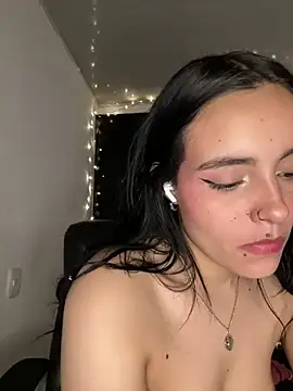 Snapshot of salome_polaniiee chatting on 19, 2, 2025 salome polaniiee online show from 19, 2, 2025