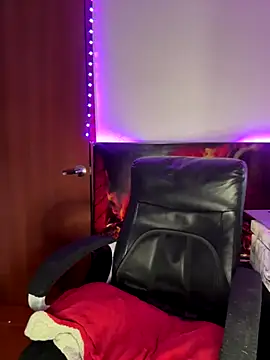 Snapshot of salome_polaniiee chatting on 8, 10, 2025 salome polaniiee online show from 8, 10, 2025