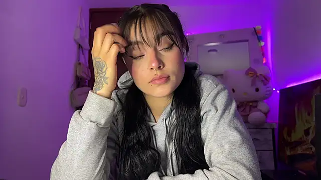 Snapshot of salome_polaniiee chatting on 23, 11, 2025 salome polaniiee online show from 23, 11, 2025