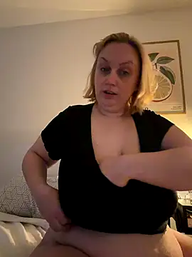 BBW Nora online show from 19, 12, 2025