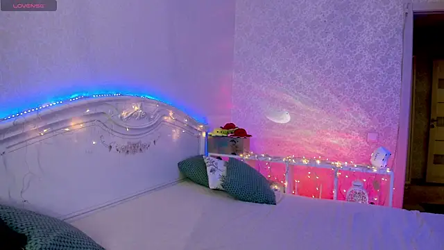 LillyMoure  online show from 18, 1, 2026