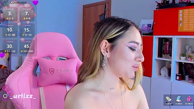 Snapshot of Fiona-Love chatting on 3, 12, 2024 Fiona-Love online show from 3, 12, 2024