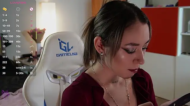 Snapshot of Fiona-Love chatting on 1, 10, 2025 Fiona-Love online show from 1, 10, 2025