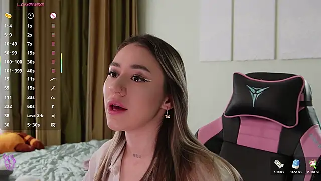 Snapshot of Fiona-Love chatting on 8, 11, 2025 Fiona-Love online show from 8, 11, 2025