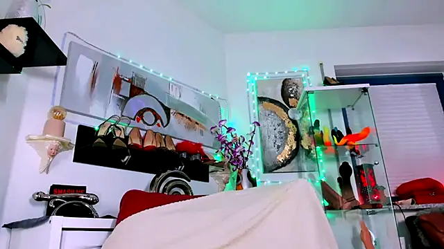 Snapshot of 2bigass4_u chatting on 27, 3, 2026 2bigass4 u online show from 27, 3, 2026