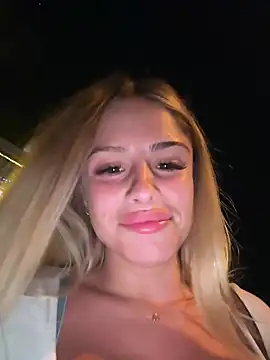 Snapshot of BritneyDimond chatting on 29, 12, 2024 BritneyDimond online show from 29, 12, 2024