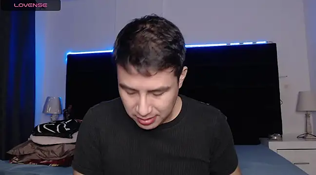 andrewmhilton  online show from 4, 3, 2025