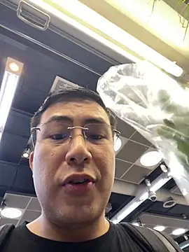 andrewmhilton  online show from 10, 3, 2025