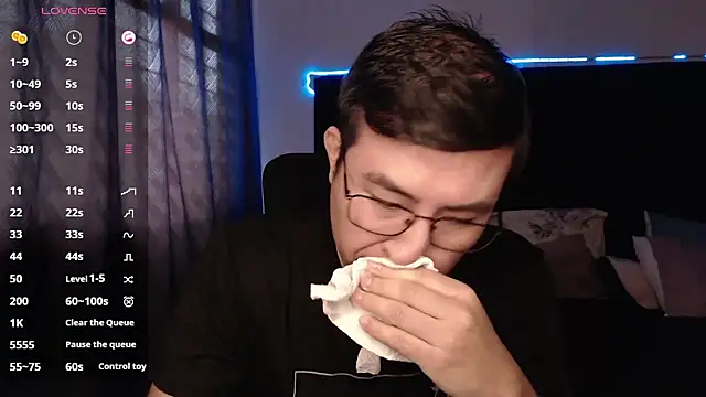 andrewmhilton  online show from 8, 11, 2025