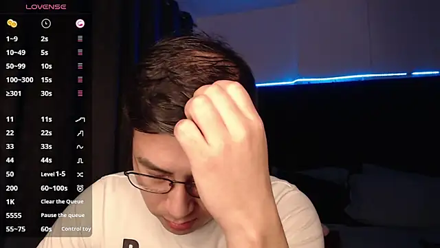 andrewmhilton  online show from 22, 11, 2025