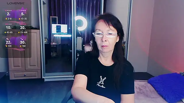 Snapshot of Celine_Faer1 chatting on 14, 5, 2026 Celine Faer1 online show from 14, 5, 2026