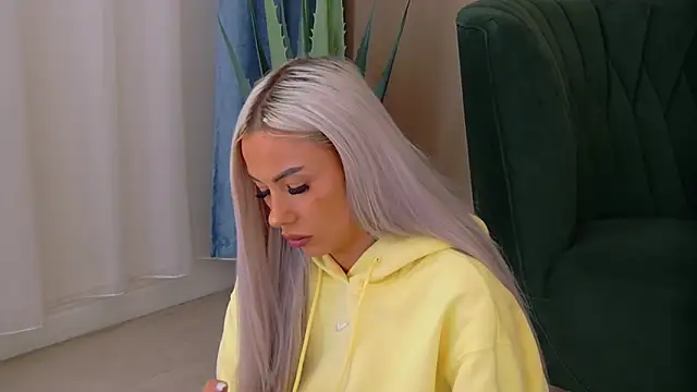 Bailey Rush online show from 3, 12, 2025