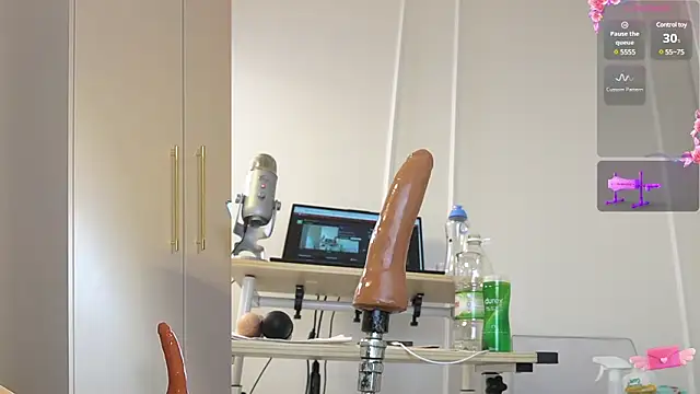 Miss69Ri99 online show from 31, 1, 2025