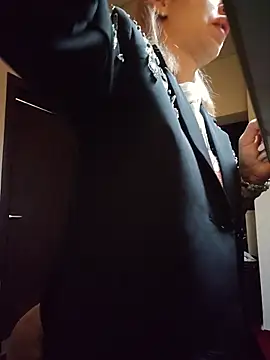 Snapshot of TiffanyMaze chatting on 1, 6, 2026 TiffanyMaze online show from 1, 6, 2026