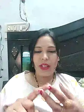 Snapshot of Poojabhabi101 chatting on 1, 3, 2025 Poojabhabi101 online show from 1, 3, 2025