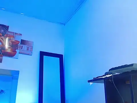 sofia collenx online show from 15, 4, 2026