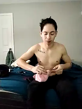 LiverandBrat77 online show from 18, 12, 2024