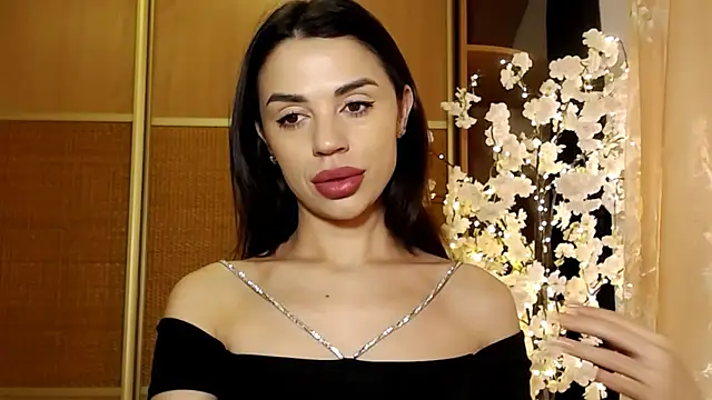 Mika Gold online show from 9, 1, 2025