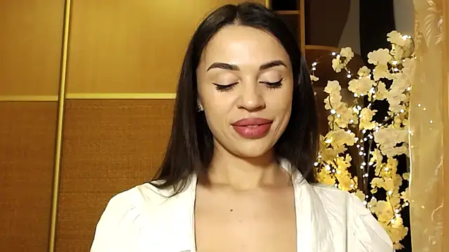 Mika Gold online show from 10, 1, 2025