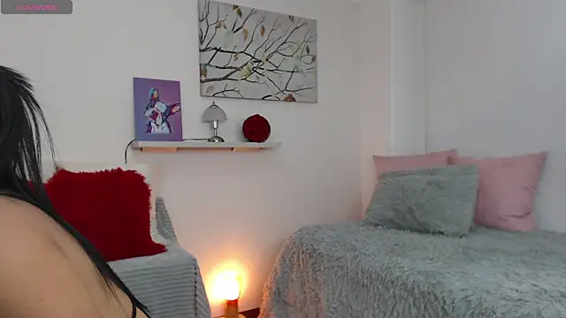 sofia perez    online show from 18, 11, 2025