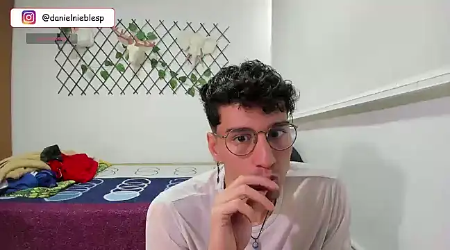 Jackson Careyy online show from 26, 2, 2025