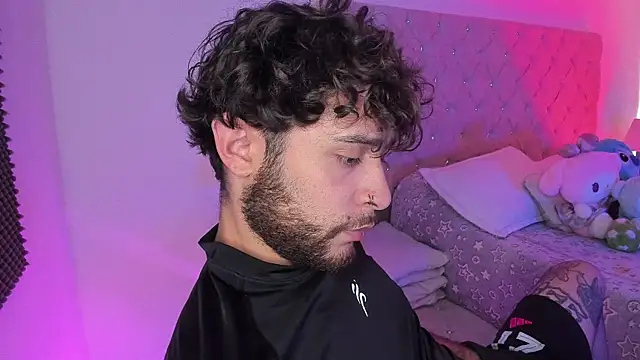 AbbyAndChris2 online show from 10, 4, 2026