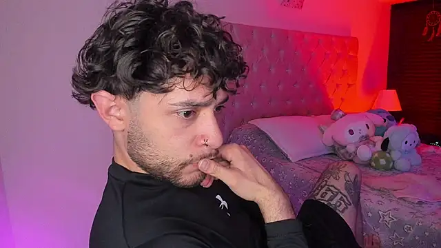 AbbyAndChris2 online show from 14, 4, 2026