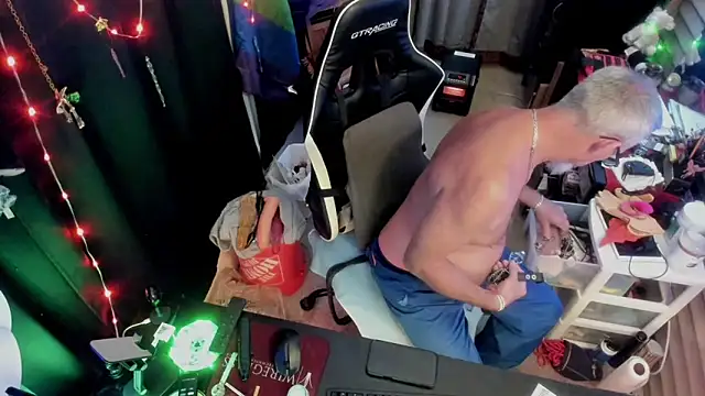 Daddysthick online show from 28, 11, 2025